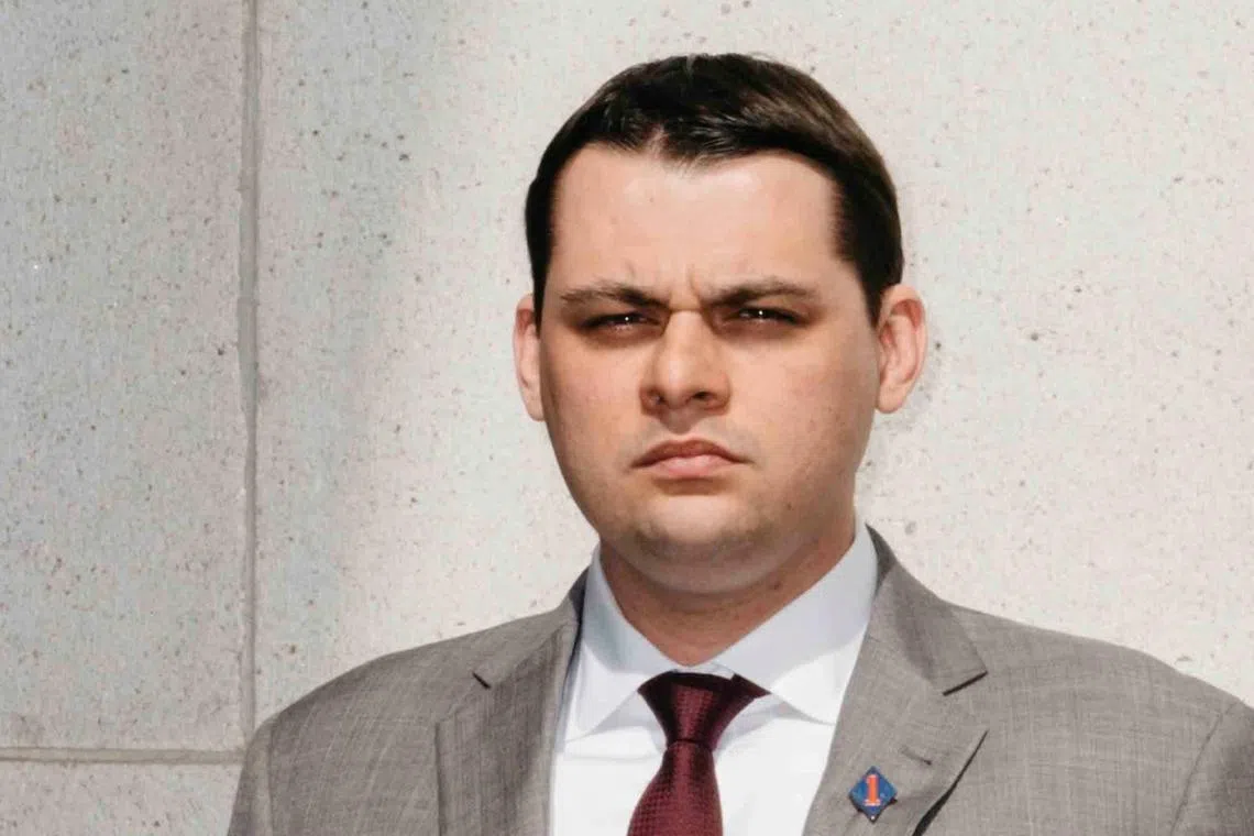 Dan Caldwell mantan pejabat Pentagon yang diangkat di intelijen AS