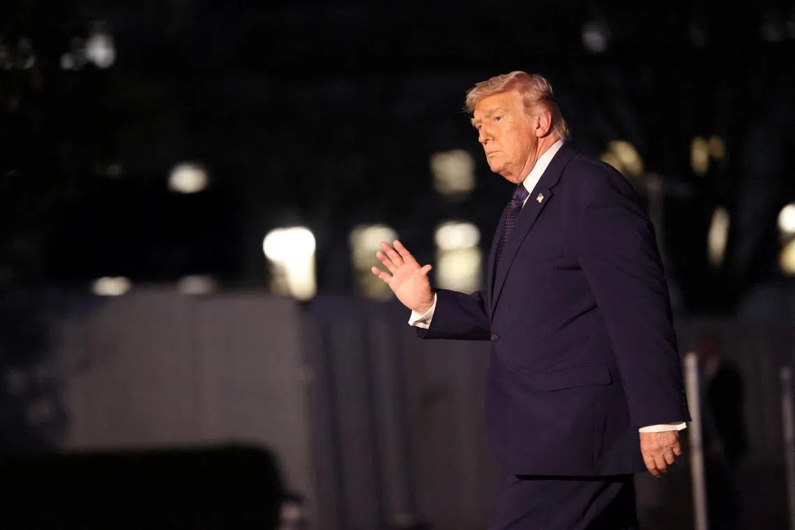 Donald Trump mengunjungi Kentucky untuk membahas biaya hidup
